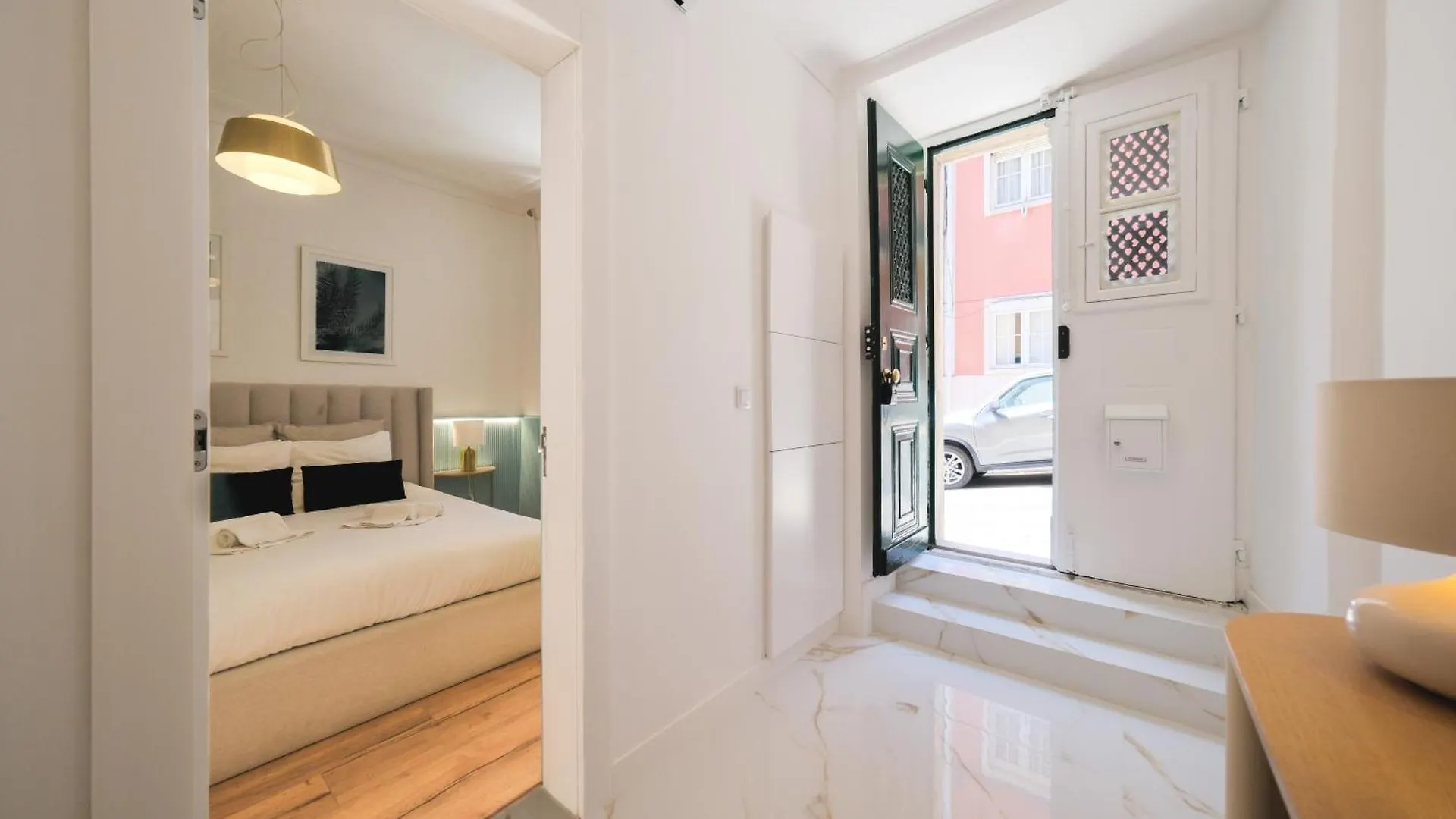 Principe Real Designer Suites 리스본 아파트